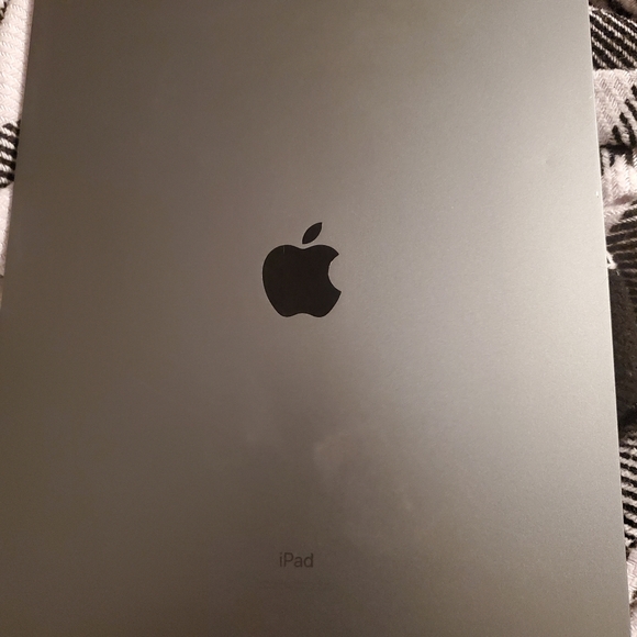 IPad Pro 12.9 Inch - Picture 4 of 12